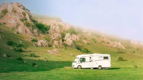 Die 5 besten Campervan-Vermietungen in Gießen – Unabhängig reisen mit integrierter Schlafmöglichkeit